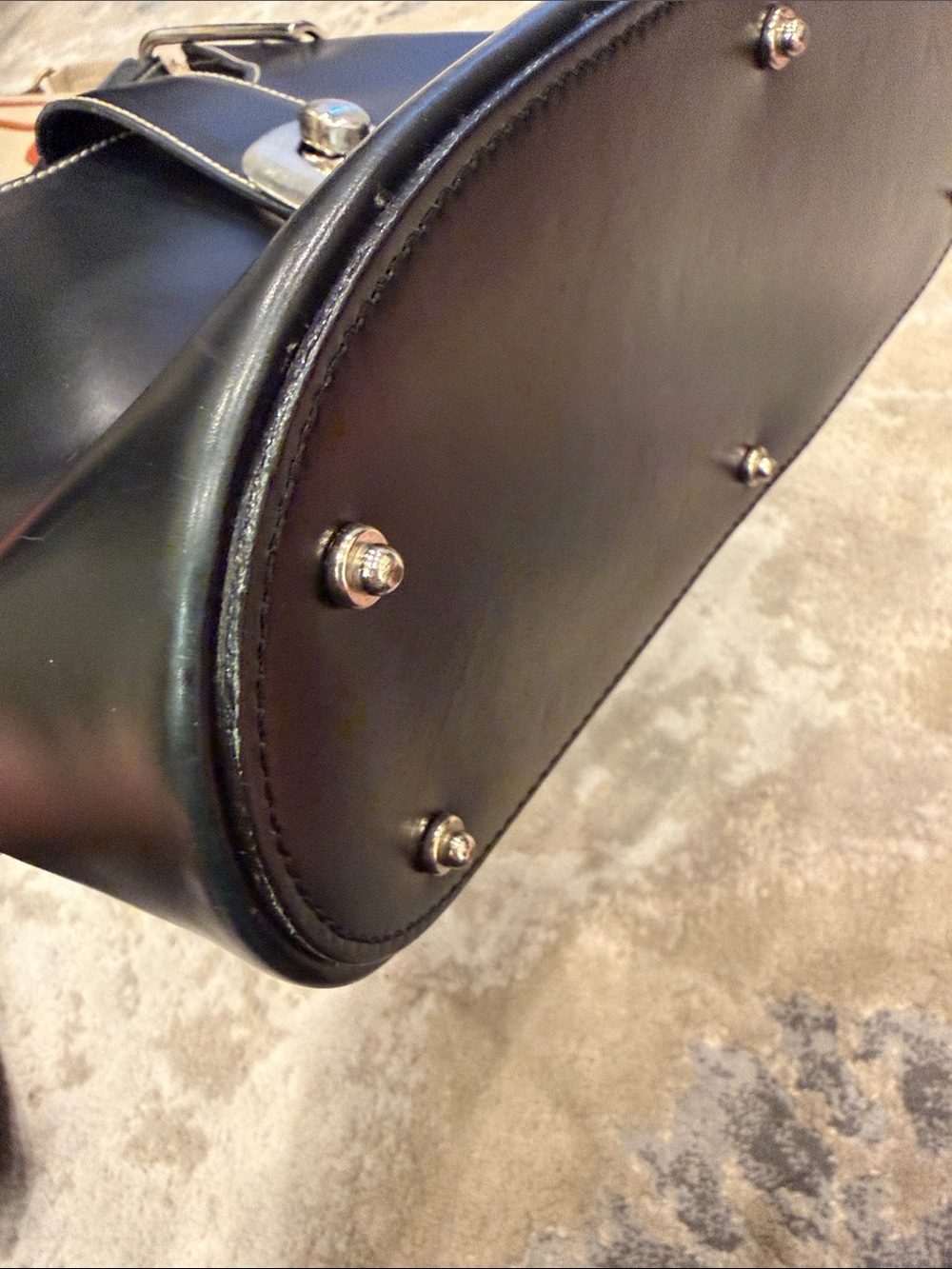 Dooney and Bourke
Leather handbag - Picture 13 of 15